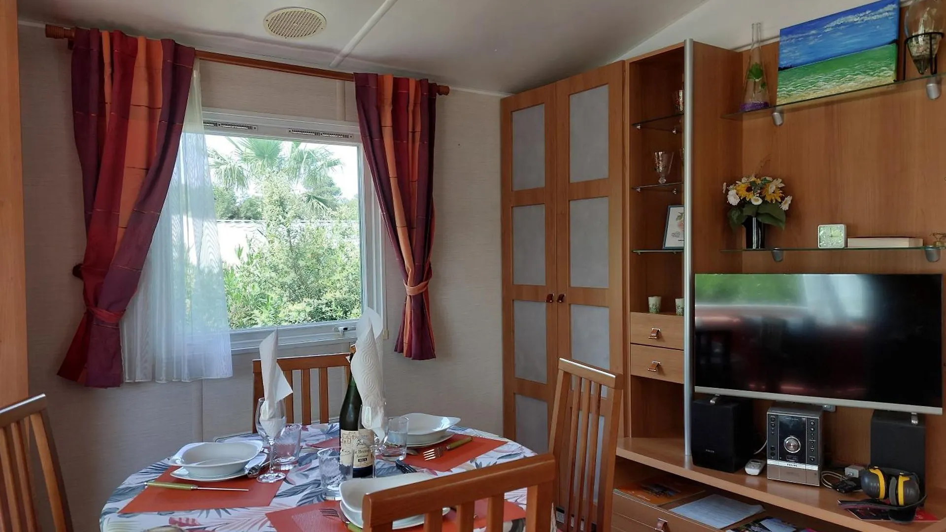 Kompleks wypoczynkowy Oasis Village- 5 Etoiles Puget-sur Argens